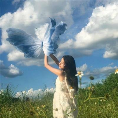 顶流女星被曝绯闻澄清适得其反，短时间内机场画面流出
